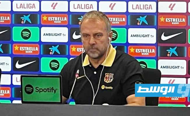 فليك يطالب لاعبي برشلونة بالفوز من دون لامين يامال