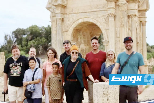 أفواج سياحية من 10 دول تزور مواقع أثرية ليبية