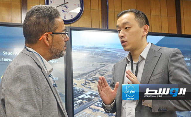 «الزويتينة للنفط» تبدأ التحول التدريجي إلي الطاقة البديلة بجميع مواقعها