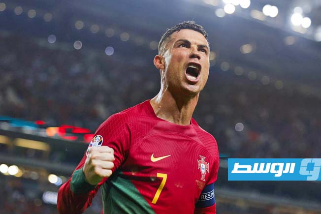 برقم خيالي.. رونالدو يهزم ميسي في سباق الأعلى أجرًا