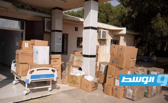 وصول شحنة مستلزمات طبية لمركز عزل سرت