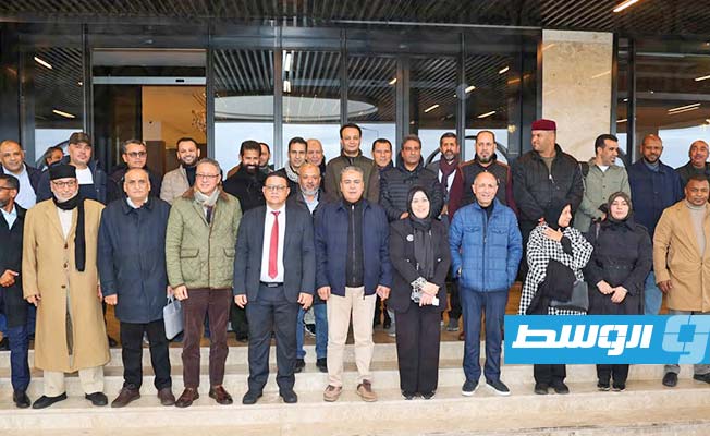 أعضاء مجلس النواب يصلون درنة استعدادًا لعقد جلسة رسمية في المدينة