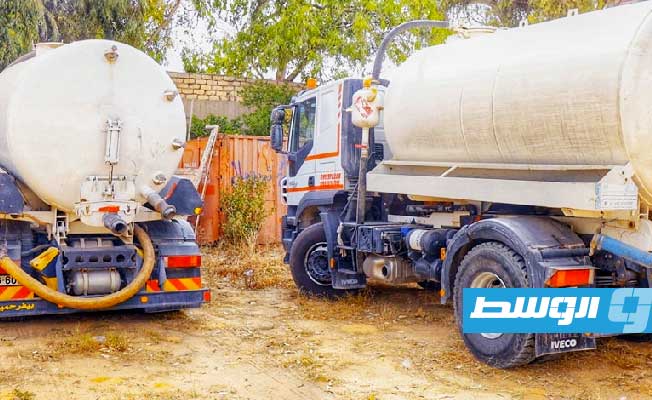 حملة ضد التخلص من المخلفات بغير مكانها المخصص بسوق الجمعة