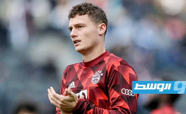 البايرن يسعى لتجديد عقد لاعبه بافارد وقطع الطريق على برشلونة