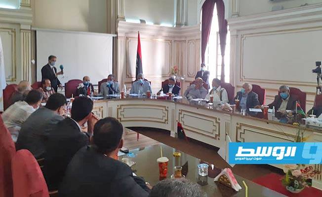عمداء بلديات يجددون الدعوة لإجراء انتخابات برلمانية في فبراير 2021