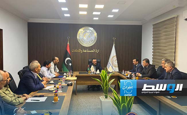 اتفاق لإعادة إنتاج شركة «إيفيكو» للسيارات في ليبيا