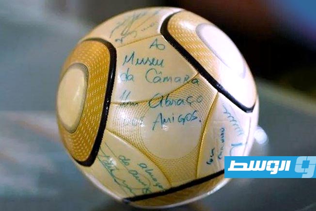 السجن 17 عاما لسارق كرة تحمل توقيع نيمار