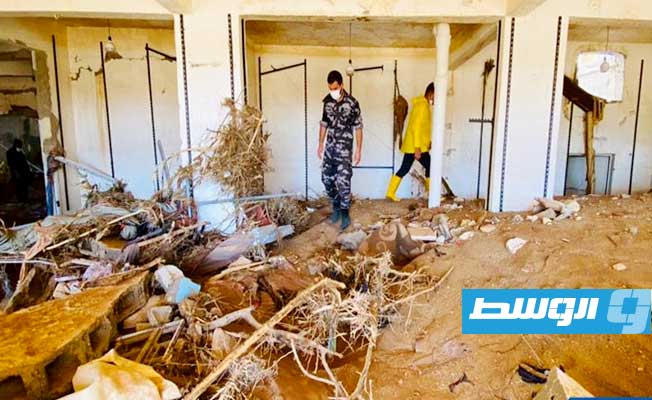 دوريات «المهام الخاصة» تشارك في البحث عن العالقين في درنة (صور)