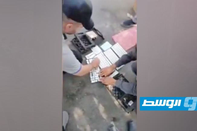 الشرطة الإيرانية: اصطياد عملاء لـ«الموساد» وضبط أجهزة تحكم وقنابل بمحيط طهران