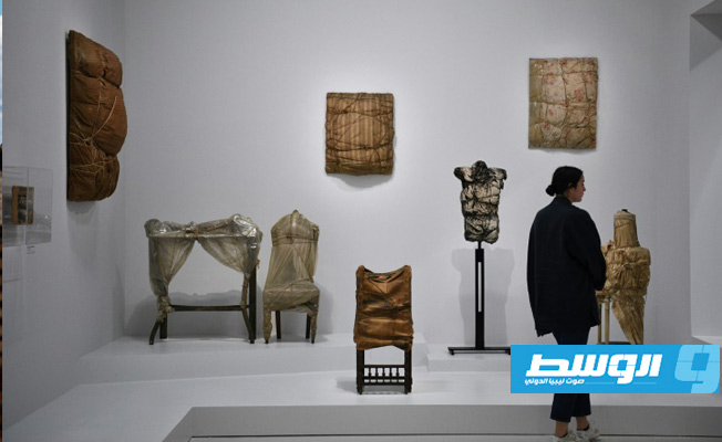 معرض حول كريستو بإعادة افتتاح متحف الفن المعاصر في باريس