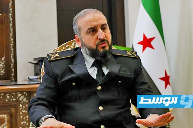 وزير الدفاع السوري يرفض اقتراحًا كرديًا بالبقاء ككتلة عسكرية داخل الجيش