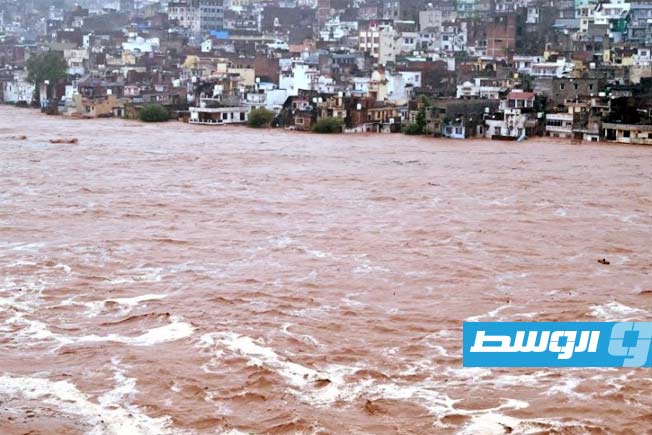 مقتل العشرات جراء فيضانات وانزلاقات للتربة في الهند