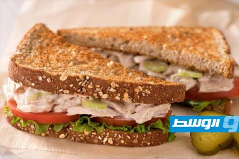تونة توست