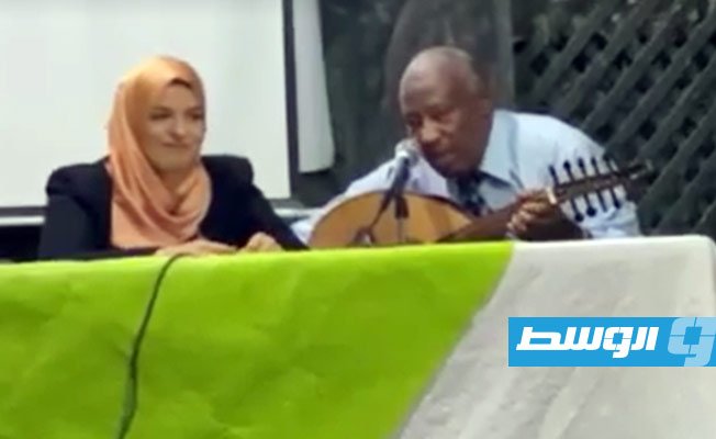 فريال الدالي تشارك في مهرجان شعر الفصحي بالقاهرة
