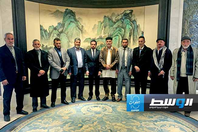 السنوسي يستكمل مشاوراته السياسية مع وفد من صبراتة