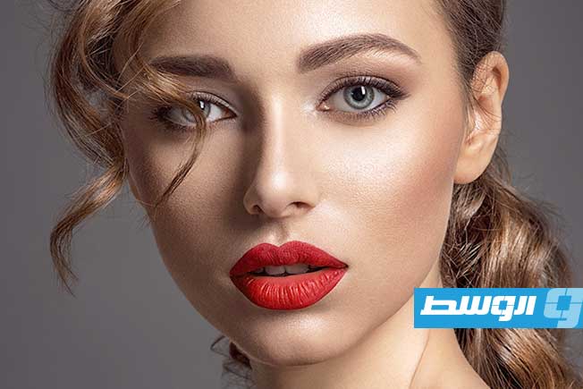 بهذه الحيلة.. تألقي بشفاه ممتلئة ومشرقة