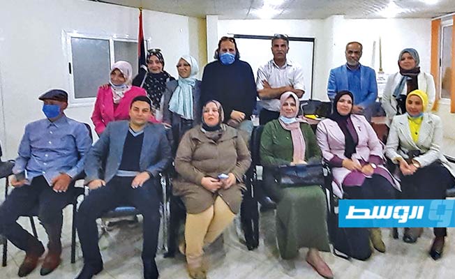 «البوري» يحيي اليوم العالمي للشعر