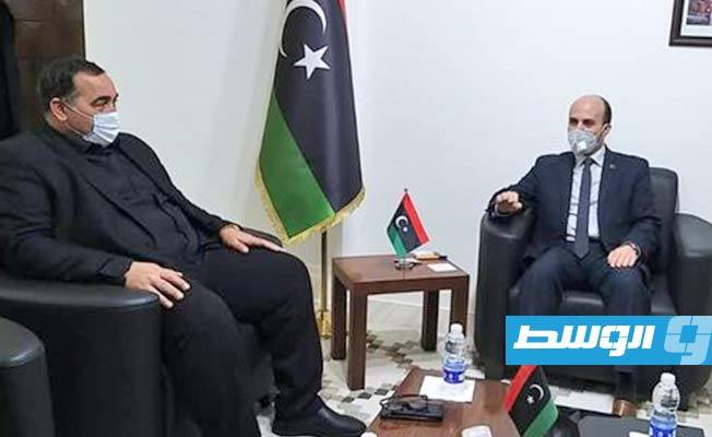 عميد مصراتة يعرض على عماري معوقات تقديم الخدمات للمواطنين في البلدية