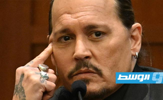جوني ديب ينفي الاتهامات «الكريهة» بتعنيف أمبير هيرد