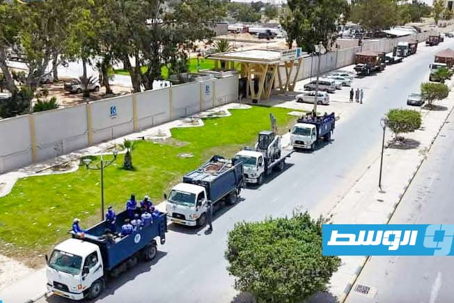 حملة نظافة لإزالة مخلفات الذبح والقمامة في سرت