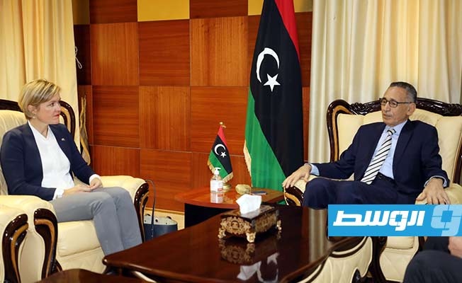 الحويج يدعو بريطانيا لملتقى اقتصادي مشترك