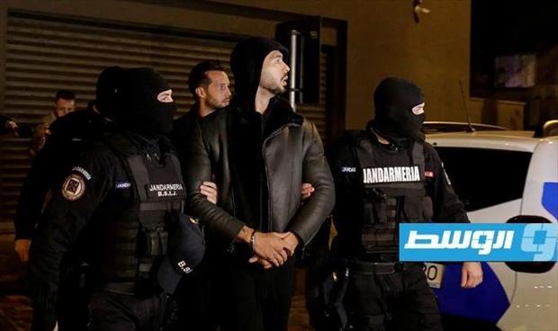 رومانيا تحتجز «صانع محتوى» بريطاني بتهمة الاتجار بالبشر