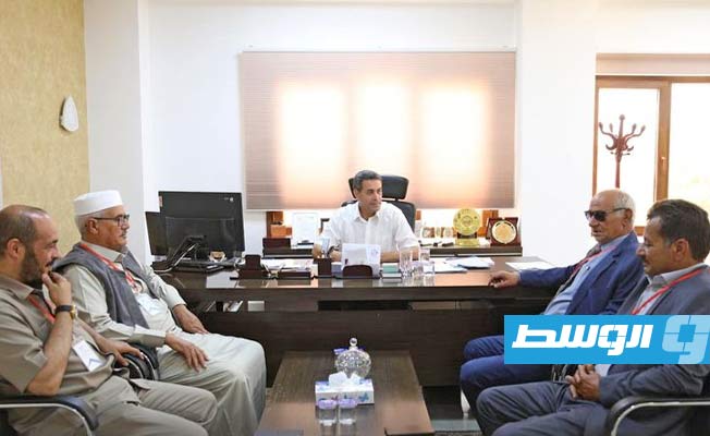 السايح وبوالخطابية يناقشان الانتخابات البلدية وافتتاح مقر المفوضية في طبرق