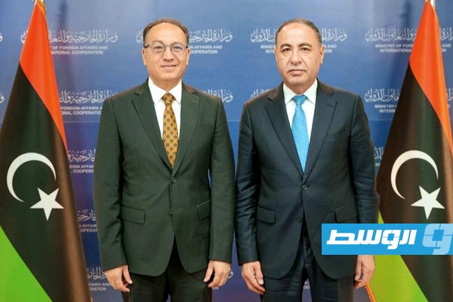 الباعور وسفير تونس يناقشان تعزيز التعاون
