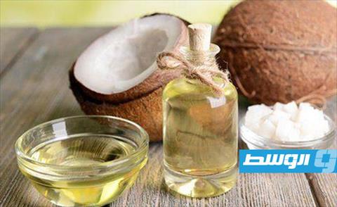 طريقة طبيعية لتكثيف الحاجبين