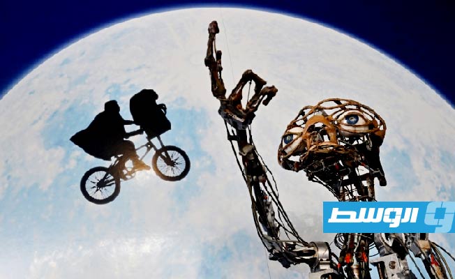 مزاد على الدمية الفضائية الشهيرة من فيلم «إي تي»