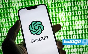 الفائزة بأهم جائزة أدبية يابانية أقرت باستخدامها «تشات جي بي تي» في الكتابة