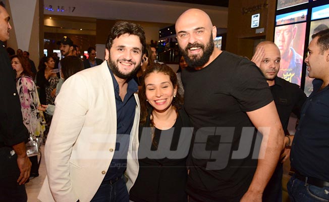 بالصور: نجوم الفن يحتفلون بعرض فيلم «حرب كرموز»