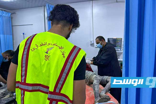 إسعاف 10 مهاجرين إلى مستشفى زوارة إثر غرق قاربهم في البحر المتوسط