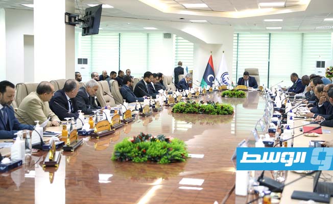 مؤسسة النفط تناقش نقل مقر «زلاف» إلى سبها وتطوير حقلي العطشان وإيراون