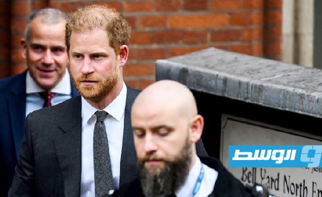 كاتب سيرة الأمير هاري ينفي أمام المحكمة وجود أية «مصلحة شخصية» من مساعدة دوق ساسكس