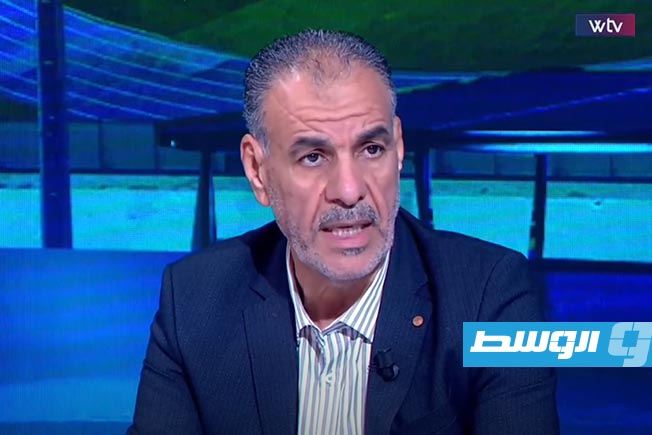 شاهد.. «في التسعين»: لماذا يوجد فارق كبير بين ملاعب ليبيا وسانتياغو برنابيو؟