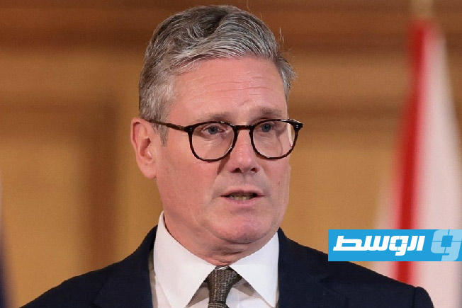 «ستارمر» يؤكد استعداده لحماية الصناعة البريطانية من «العاصفة»