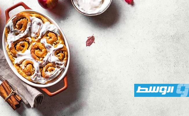 سينابون بحشوة التفاح والقرفة