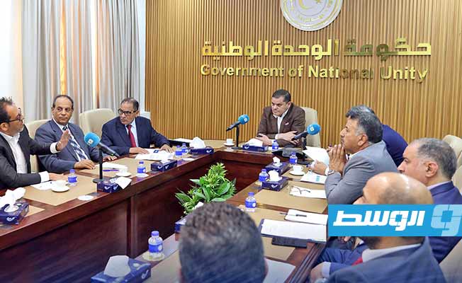 الدبيبة يوجه بمعالجة مطالب أساتذة الجامعات واستئناف الدراسة