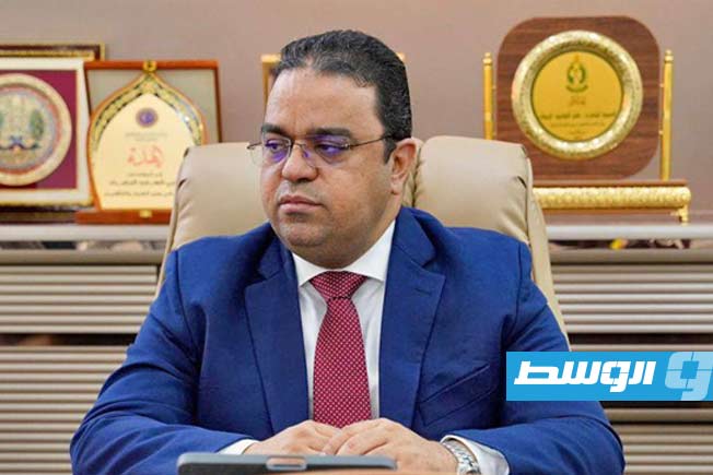 العابد يوجه بتشكيل لجنة لمعالجة فائض الملاك الوظيفي في «الخطوط الليبية»