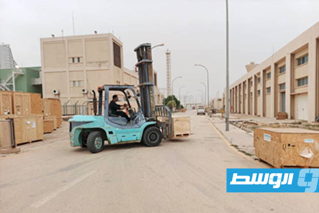 وصول قطع غيار لمحطة كهرباء الرويس