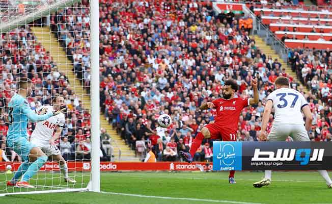 صلاح يقود ليفربول إلى فوز كبير على توتنهام بالدوري الإنجليزي