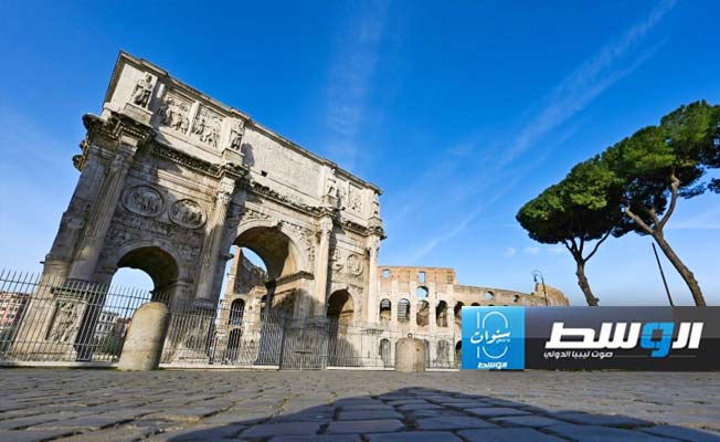 أضرار في قوس قسطنطين في روما بسبب صاعقة