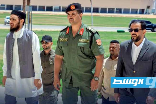 حماد يفتتح مسجدًا بـ«مدينة المشير حفتر العسكرية»