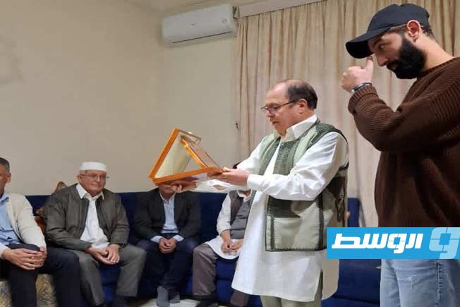 جمعية قدامي الرياضيين بنادي الجزيرة تزور أوسمان المنصوري