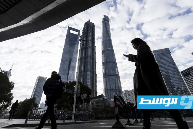 سياسات ترامب التجارية أكبر تهديد للأسهم الآسيوية في 2025