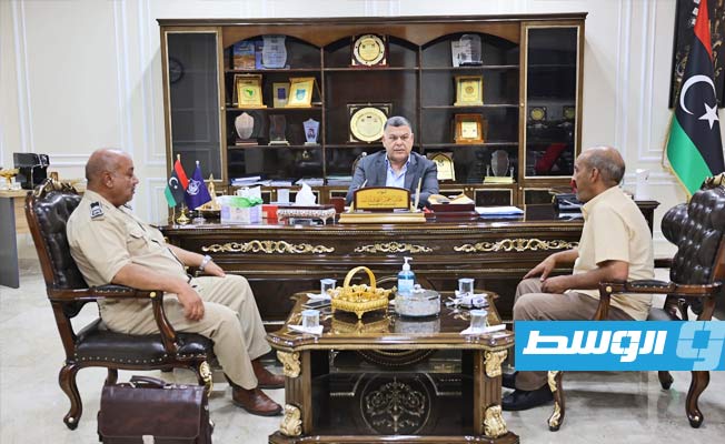 خالد مازن يبحث ملف حماية الطاقة الكهربائية في سبها