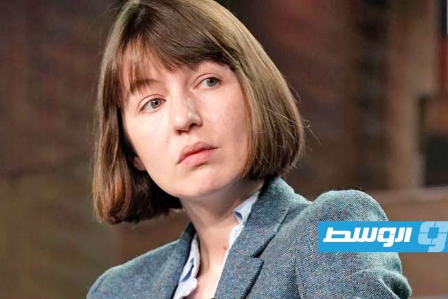 الكاتبة الأيرلندية سالي روني مهددة بسحب كتبها بسبب دعمها للقضية الفلسطينية