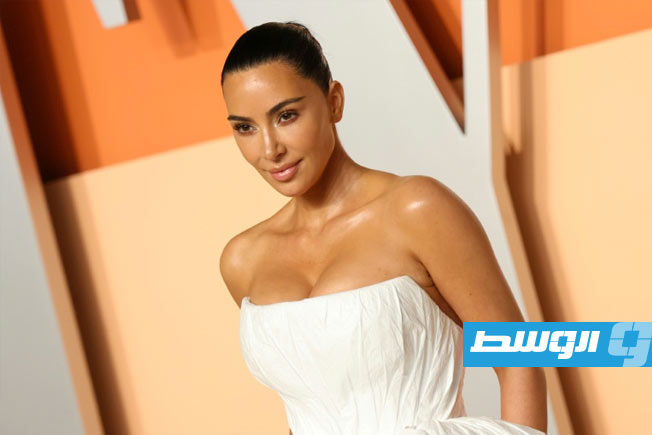 كيم كارداشيان تدلي بشهادتها في باريس خلال المحاكمة بشأن سرقتها سنة 2016