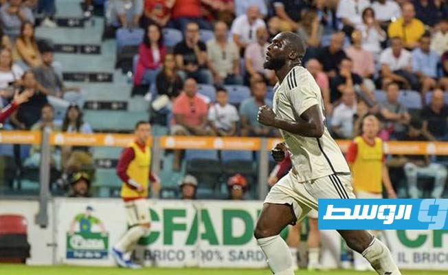 روما يواصل صحوته في الدوري الإيطالي ويكتسح كالياري برباعية
